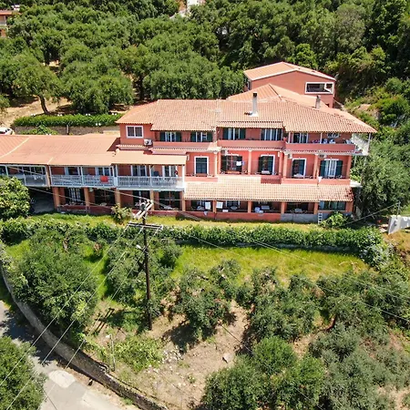 Arianna Ground Floor 6 아파트 팔레오카스트리차