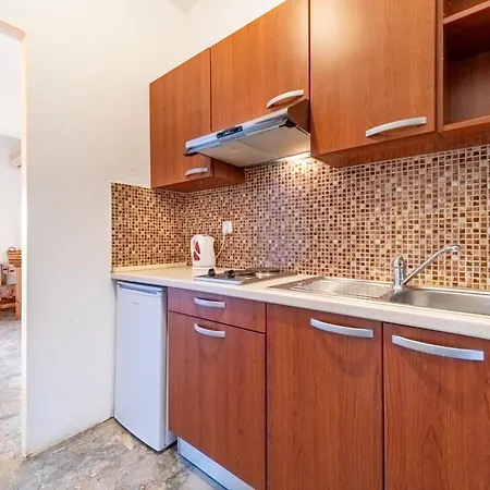 Arianna Ground Floor 6 Apartament *